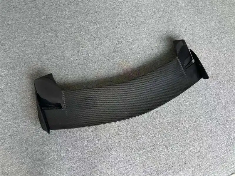 2022+ Car Exterior Part Top Design Dry Carbon Fiber Roof Spoiler for  URUS S Dry Carbon Spoiler Wing